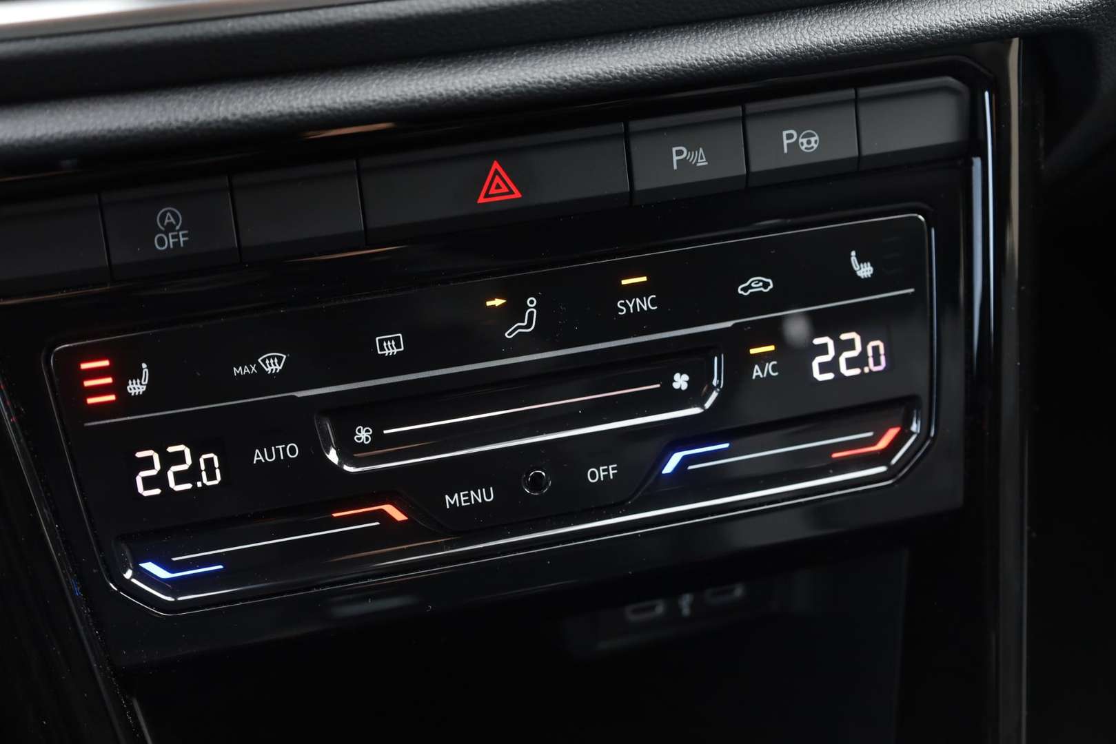 Volkswagen T-Roc R-Line - 2024 - Joinsteer - #31