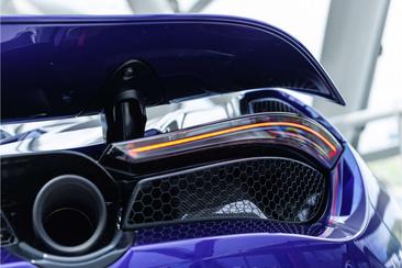 McLaren 720S — photo 17