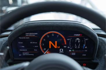 McLaren 720S — photo 37