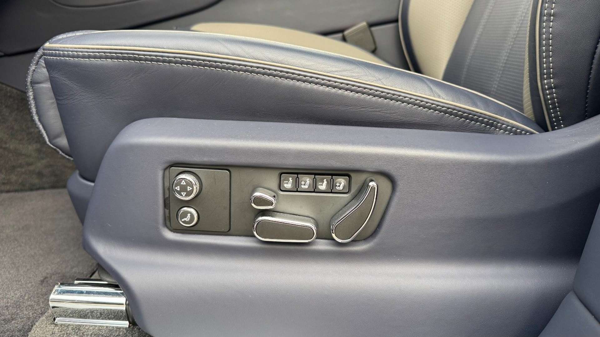 Bentley Bentayga V8 S - 2024 - Joinsteer - #12