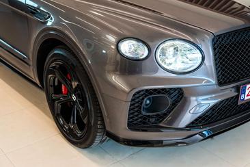 Bentley Bentayga V6 PHEV S — photo 13