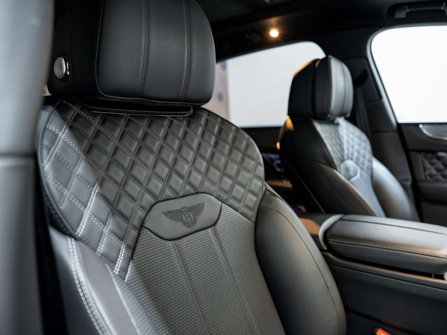 Bentley Bentayga V6 Hybrid First Edition - 2021 - Joinsteer - #19