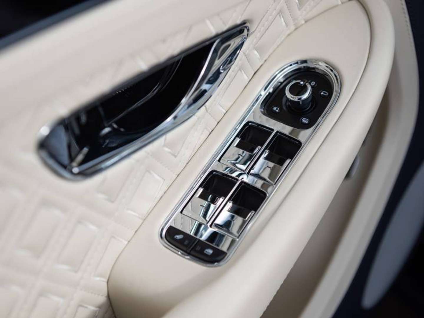 Bentley Continental GT V8 - 2022 - Joinsteer - #16