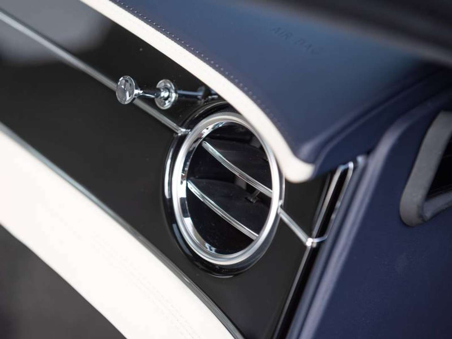 Bentley Continental GT V8 - 2022 - Joinsteer - #22