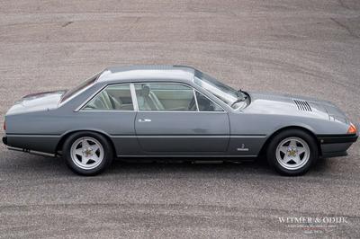 Ferrari 400