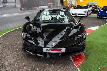 Ferrari SF90 Spider — photo 4