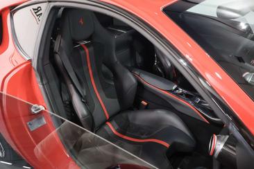 Ferrari 812 Superfast — photo 11