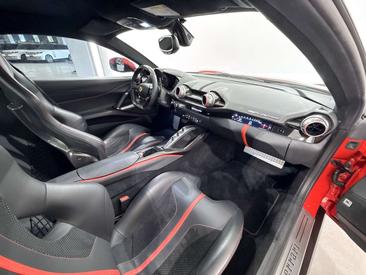 Ferrari 812 Superfast — photo 21