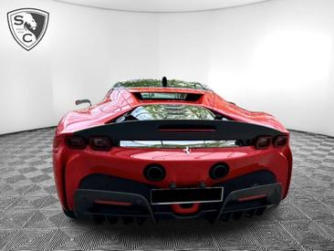 Ferrari SF90 Stradale — photo 7