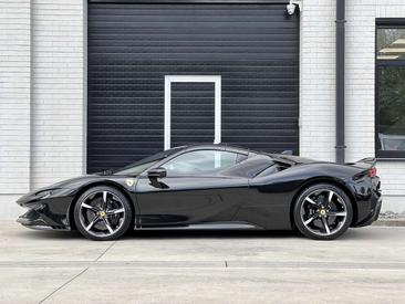 Ferrari SF90 Spider — photo 9