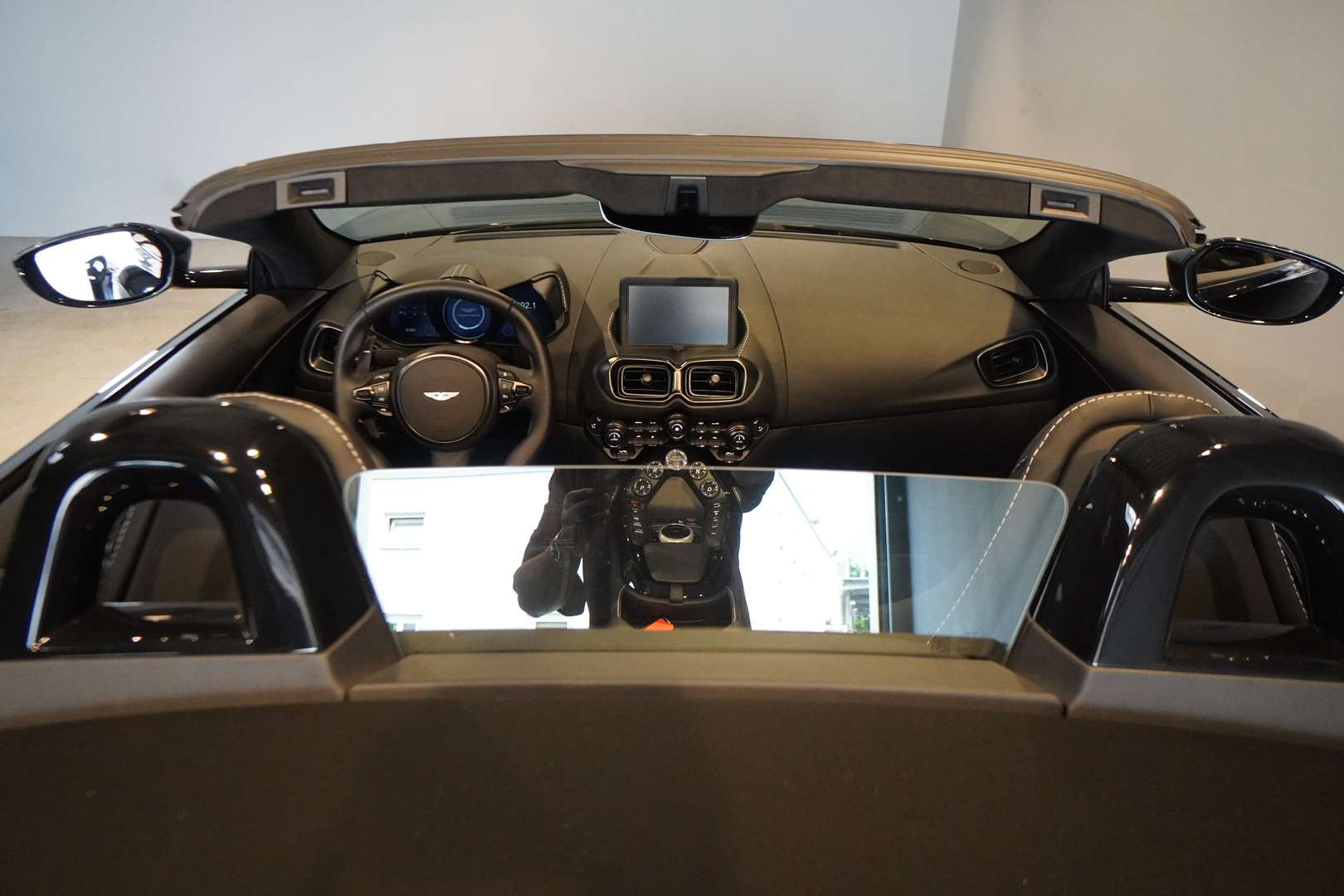 Aston Martin Vantage Roadster V8 4.0 - 2023 - Joinsteer - #17