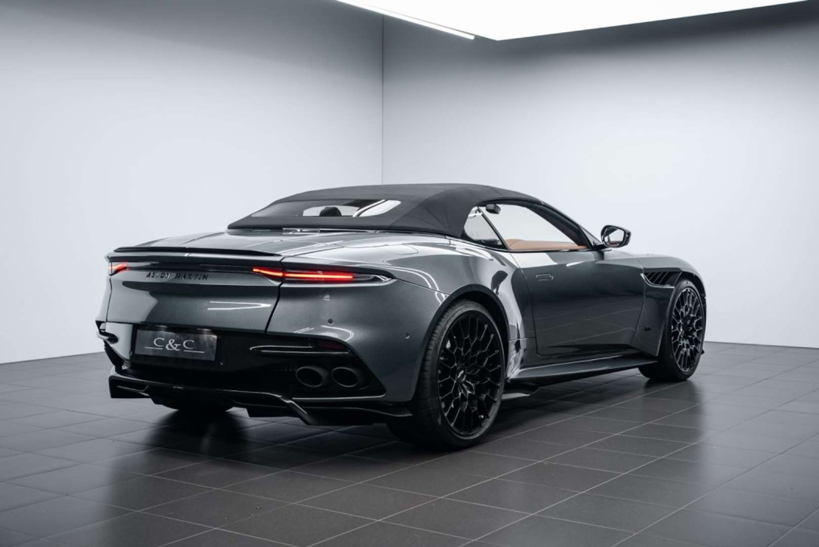 Aston Martin DBS Volante 770 Ultimate - 2023 - Joinsteer - #3