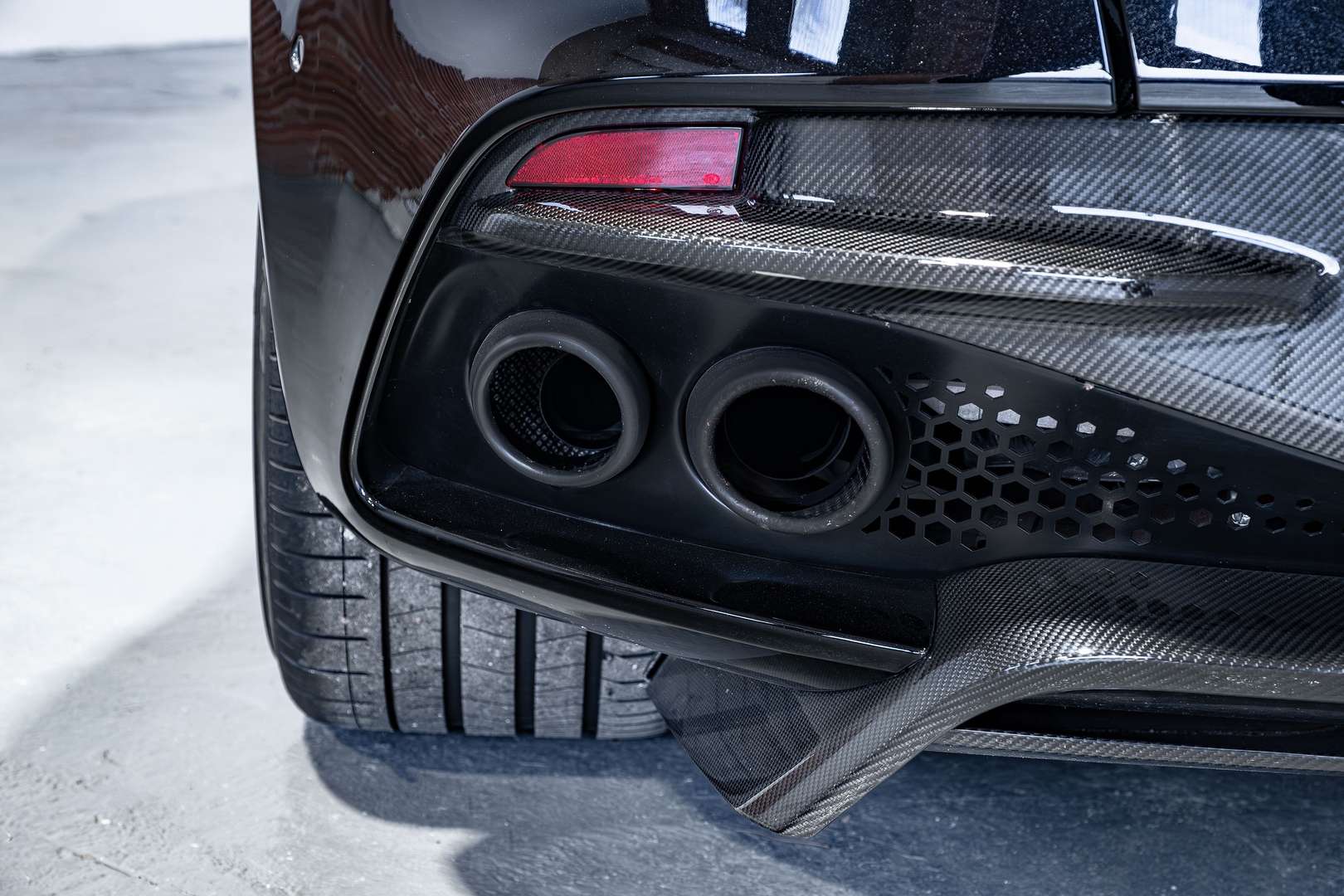 Aston Martin DBS Coupé Coupé Touchtronic A - 2018 - Joinsteer - #6