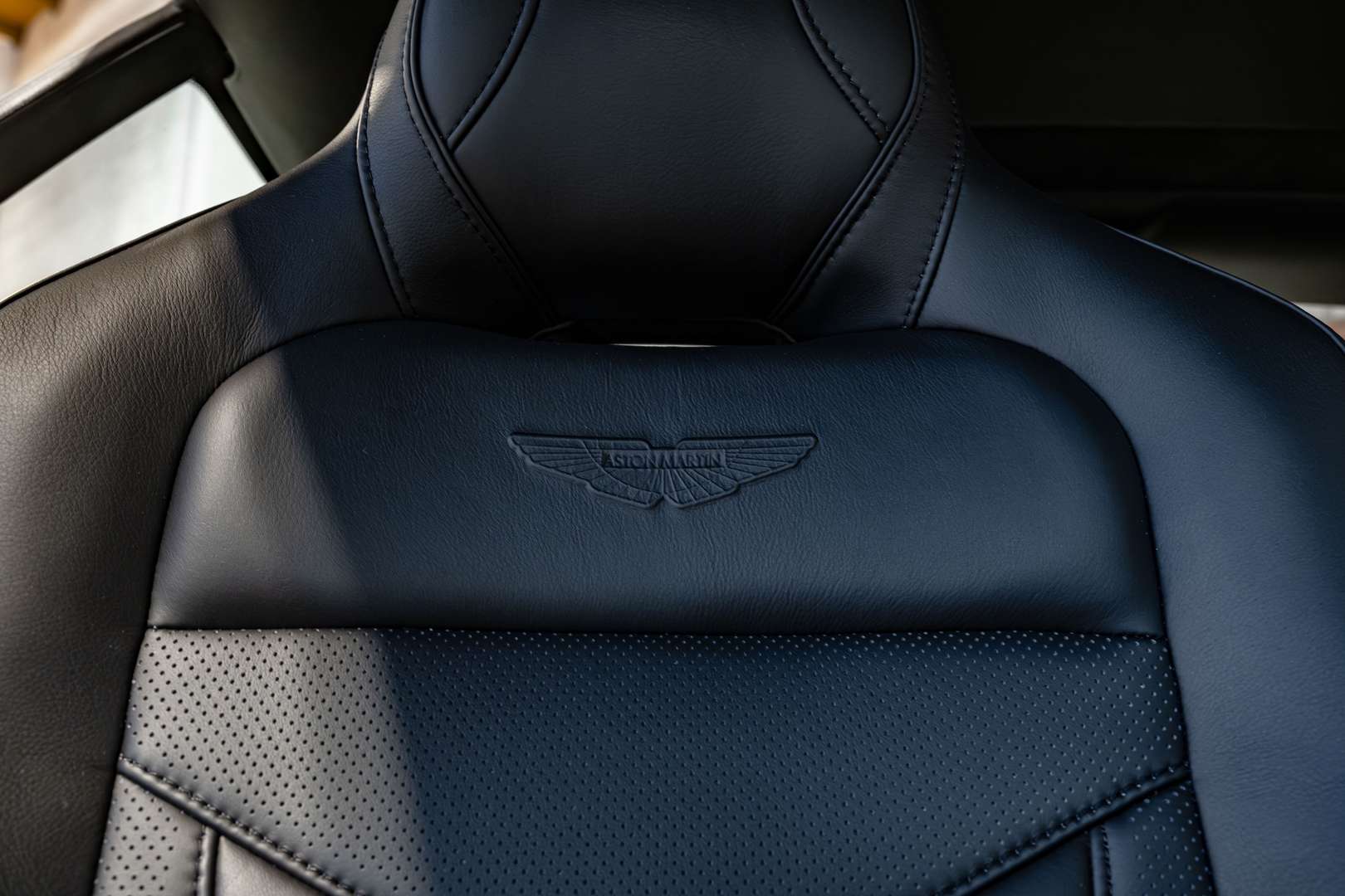 Aston Martin DBS Coupé Coupé Touchtronic A - 2018 - Joinsteer - #16