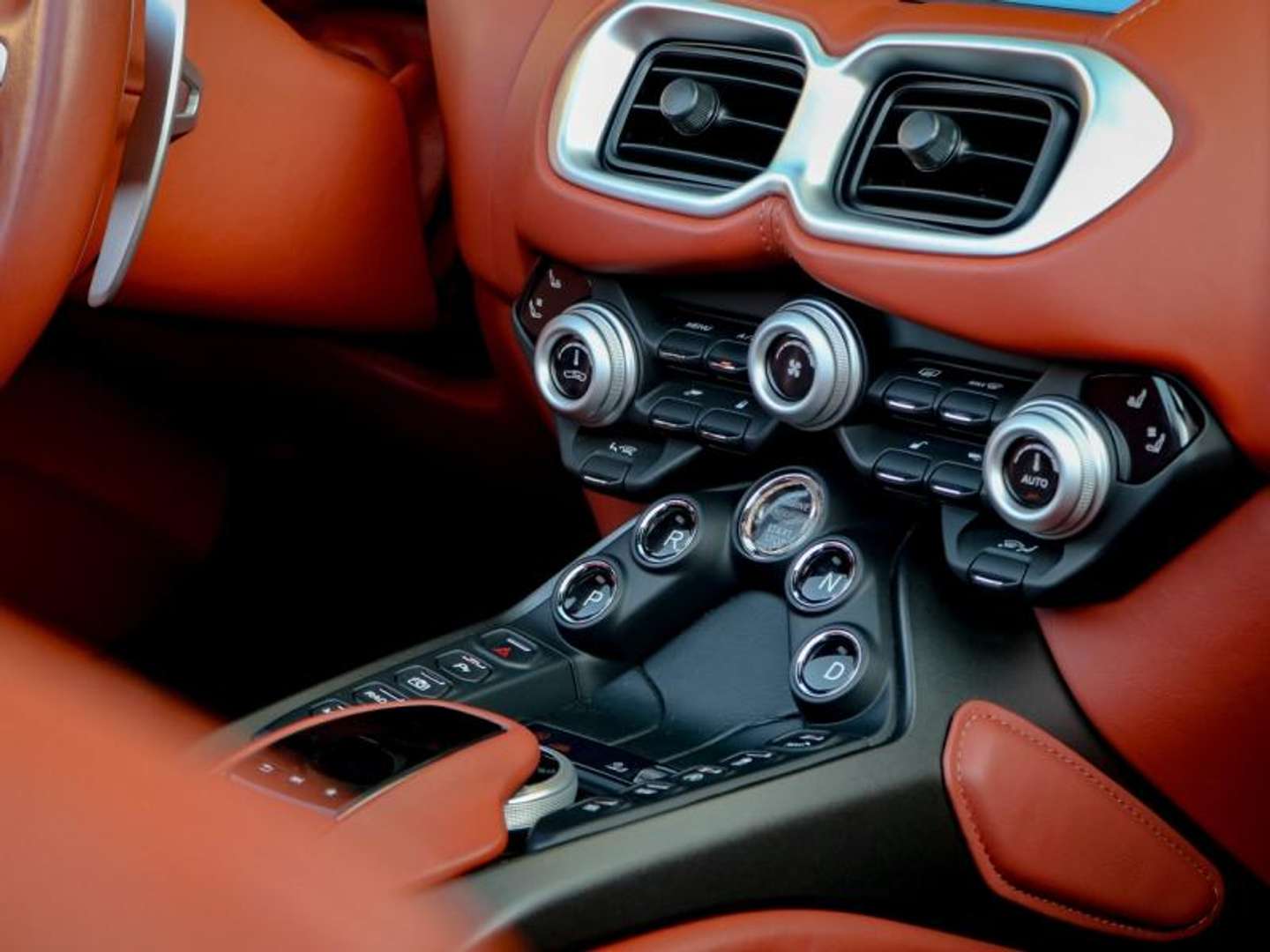 Aston Martin Vantage V8 4.0 510ch - 2021 - Joinsteer - #14