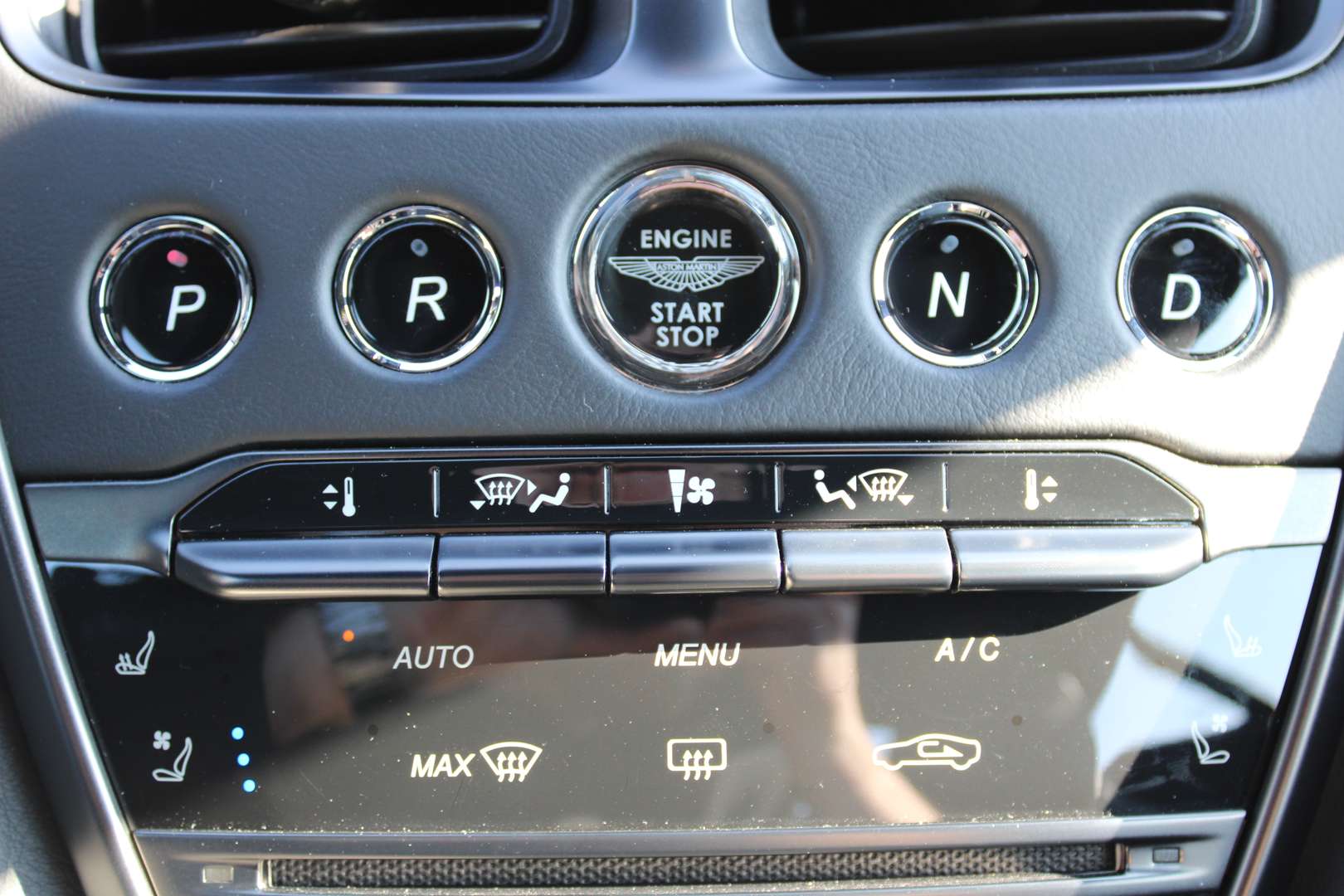 Aston Martin DB11 4.0 V8 BiTurbo - 2020 - Joinsteer - #14