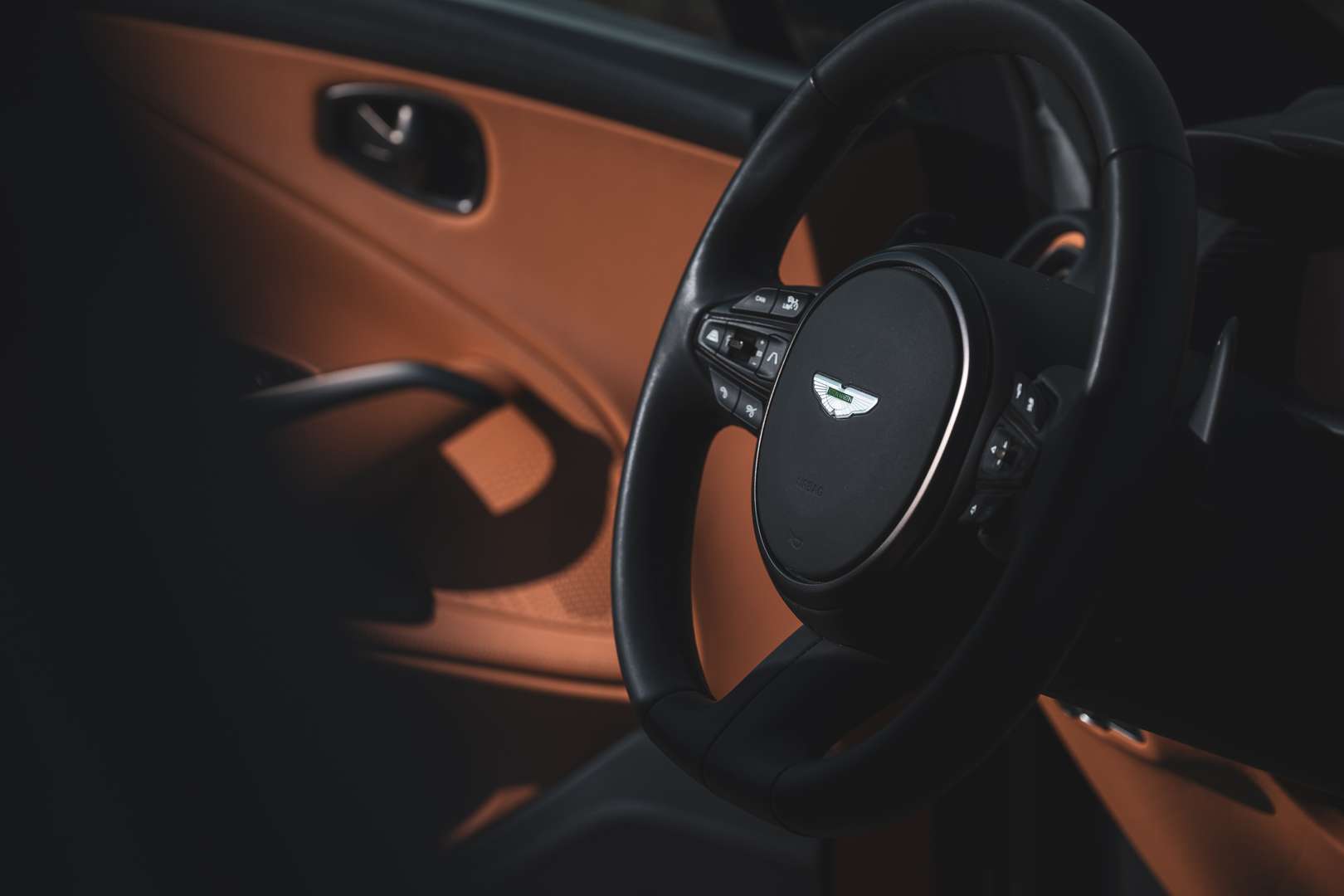 Aston Martin DBX - 2022 - Joinsteer - #16