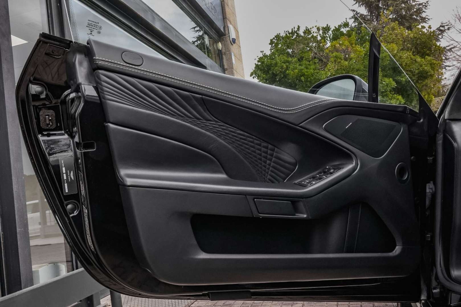 Aston Martin Vanquish - 2017 - Joinsteer - #14