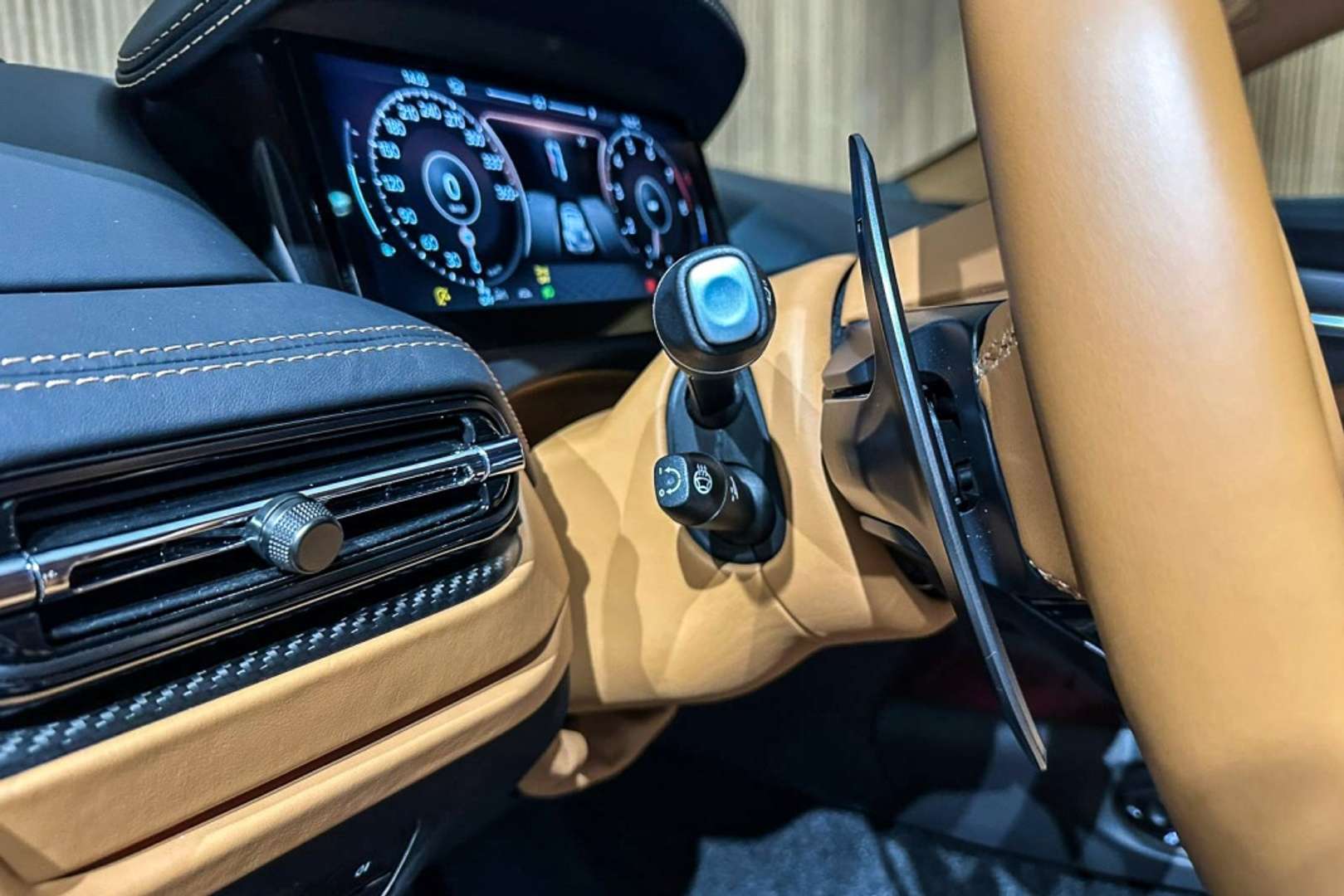 Aston Martin DB12 4.0 V8 - 2025 - Joinsteer - #35