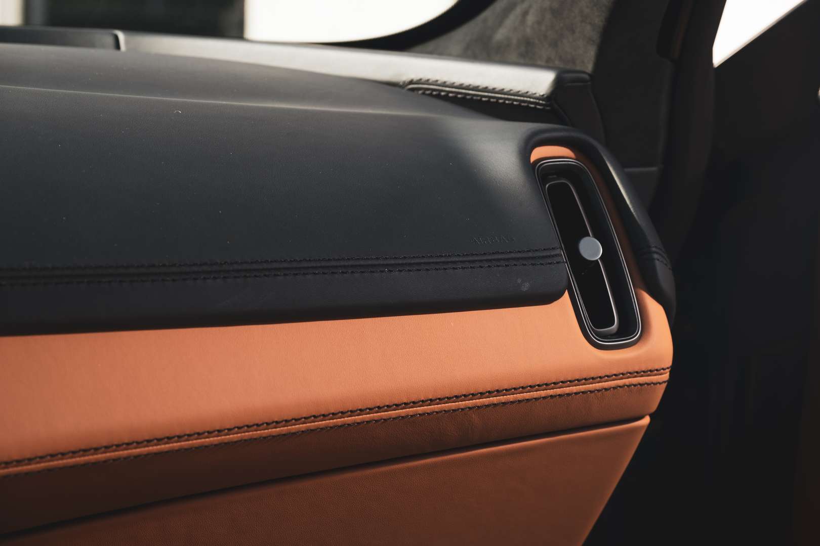 Aston Martin DBX - 2022 - Joinsteer - #21