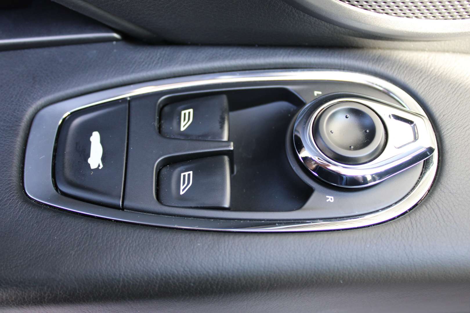 Aston Martin DB11 4.0 V8 BiTurbo - 2020 - Joinsteer - #23