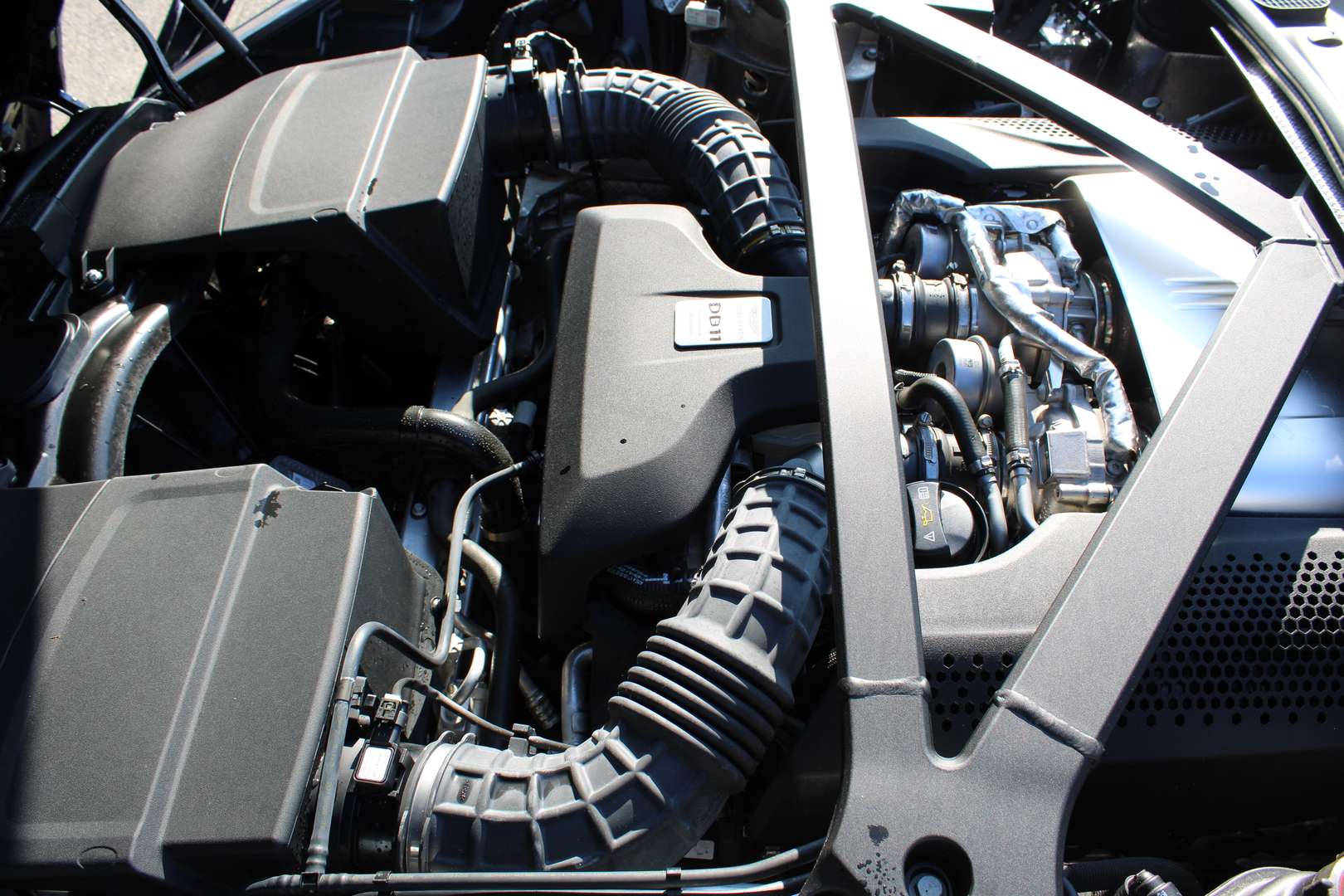 Aston Martin DB11 4.0 V8 BiTurbo - 2020 - Joinsteer - #27