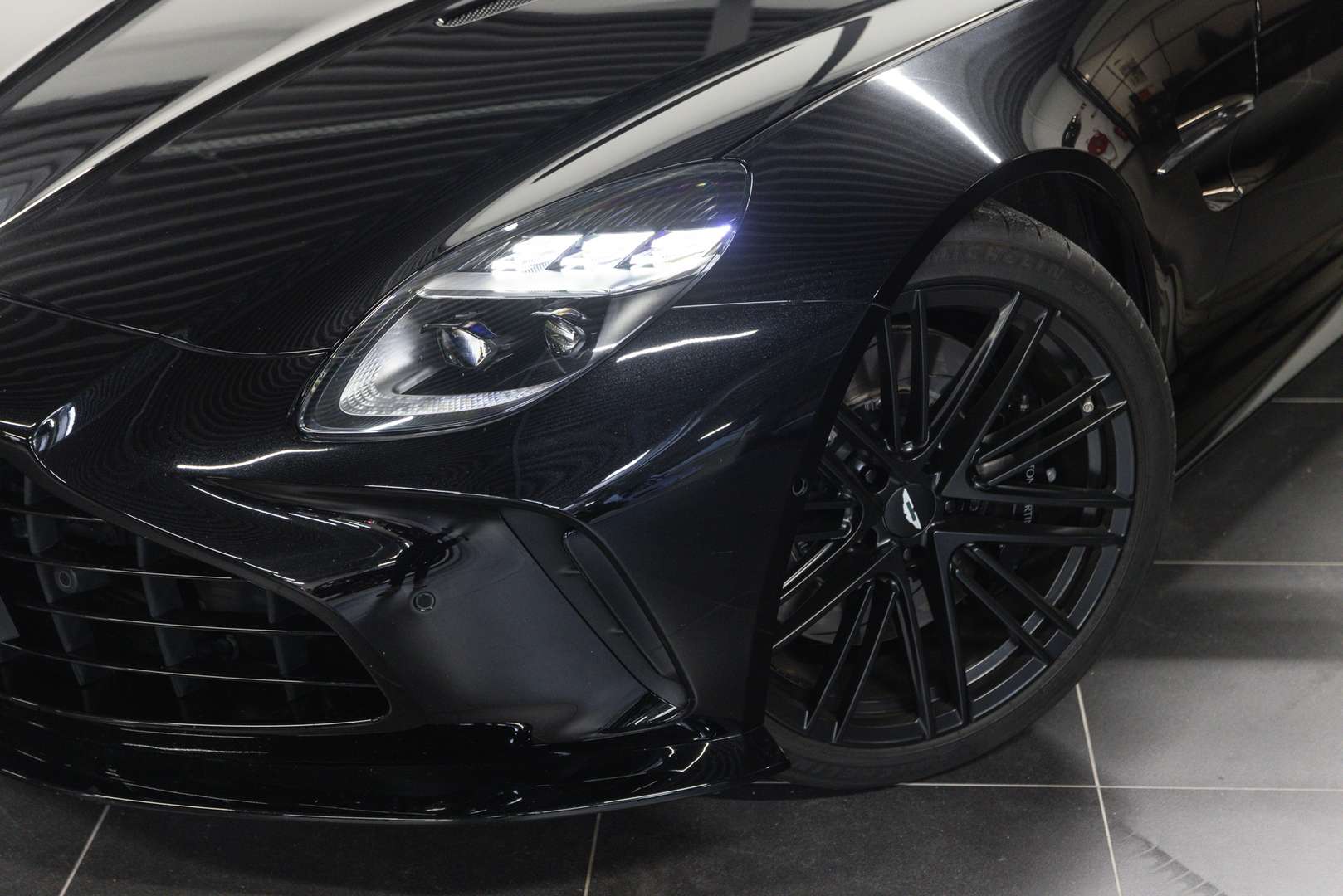 Aston Martin Vantage Coupe - 2025 - Joinsteer - #3