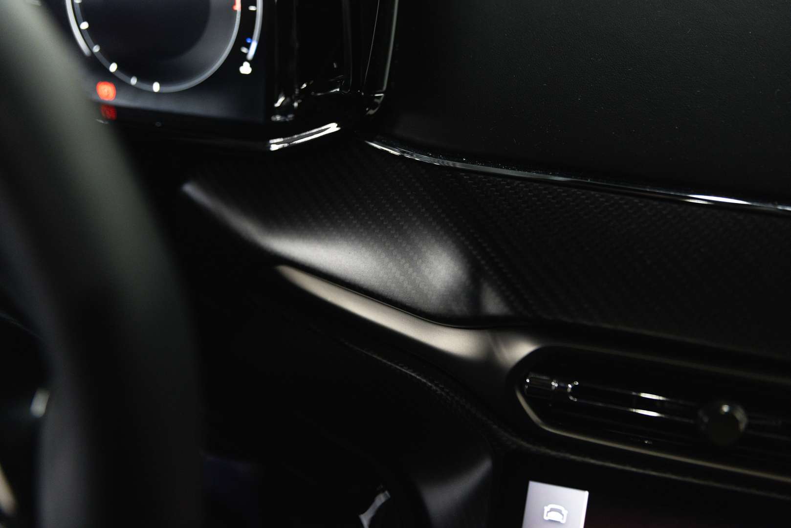 Aston Martin Vantage Coupe - 2025 - Joinsteer - #21