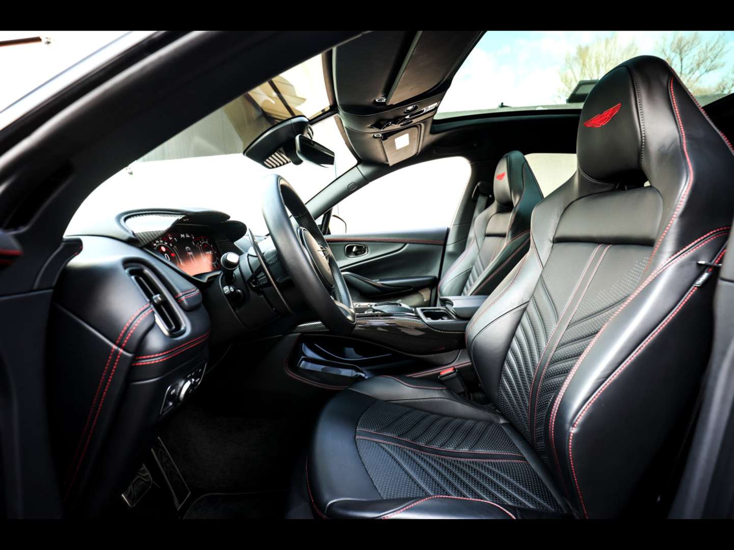 Aston Martin DBX 707 JET BLACK - 2025 - Joinsteer - #11