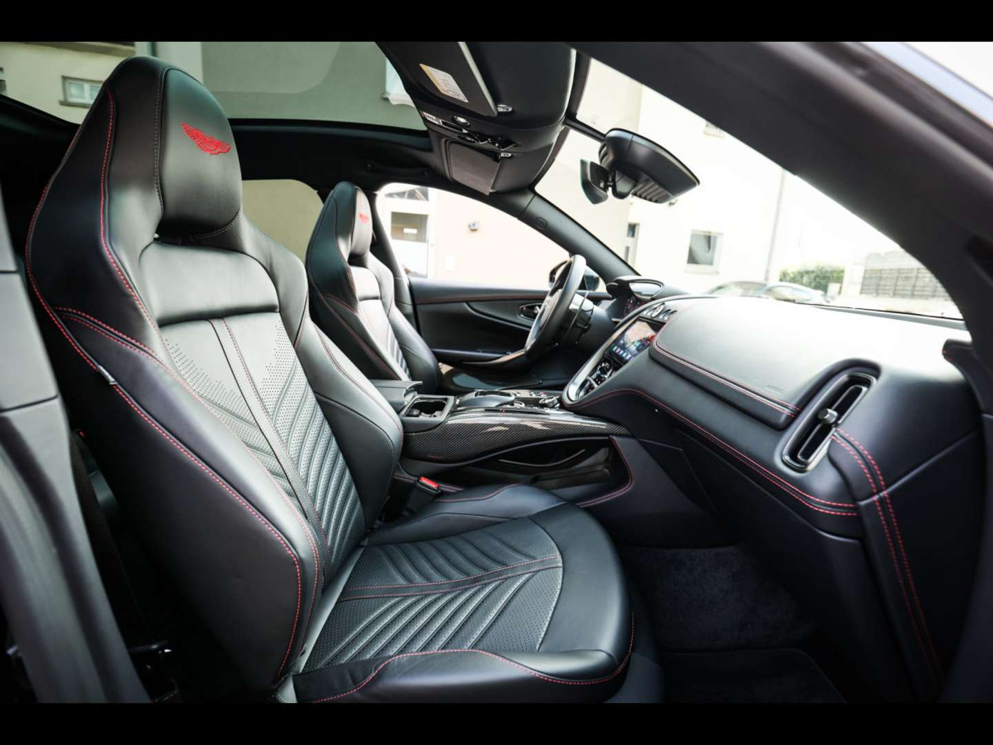 Aston Martin DBX 707 JET BLACK - 2025 - Joinsteer - #18