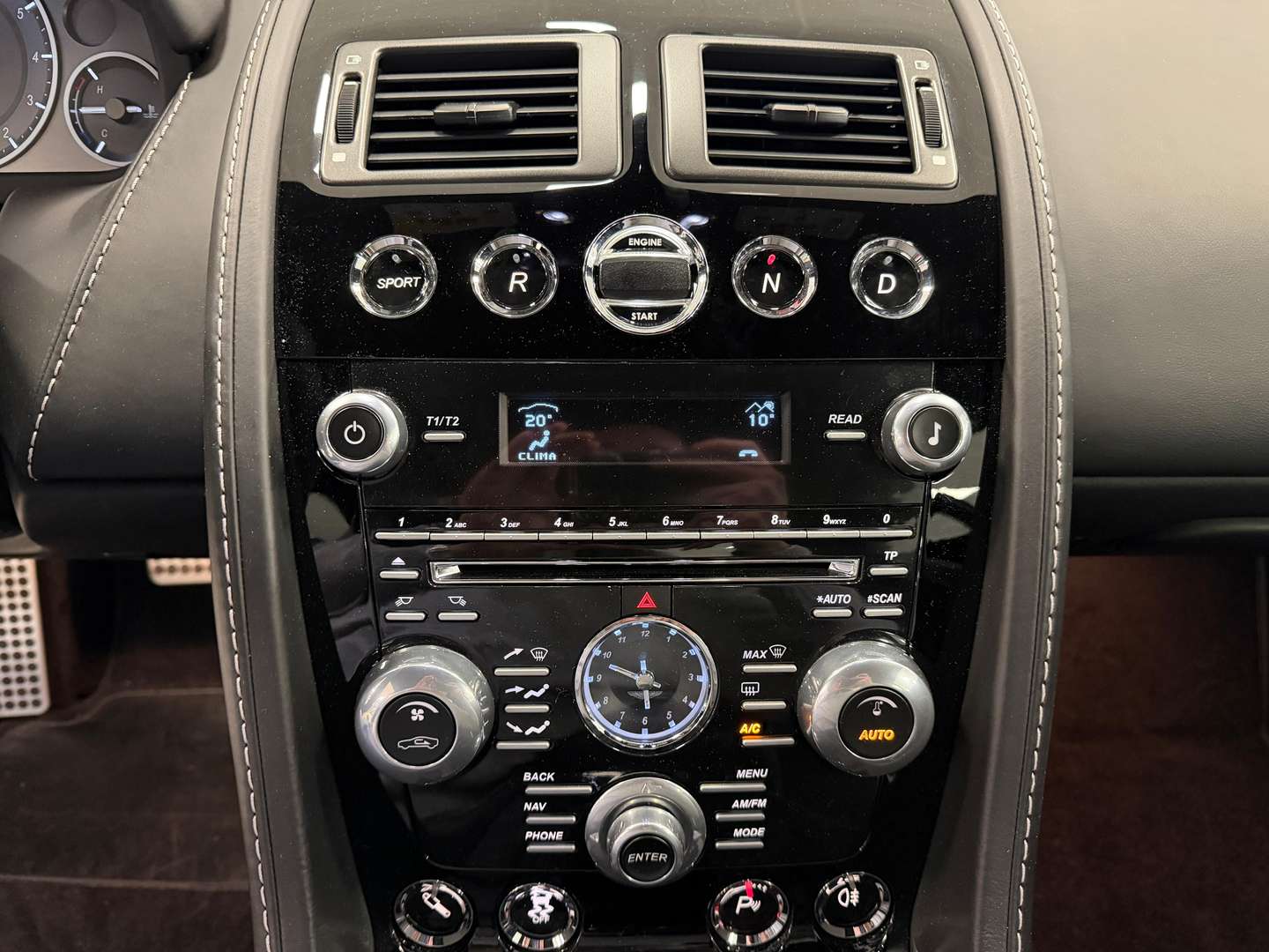 Aston Martin Vantage Coupe 6.0 V12 - 2014 - Joinsteer - #12