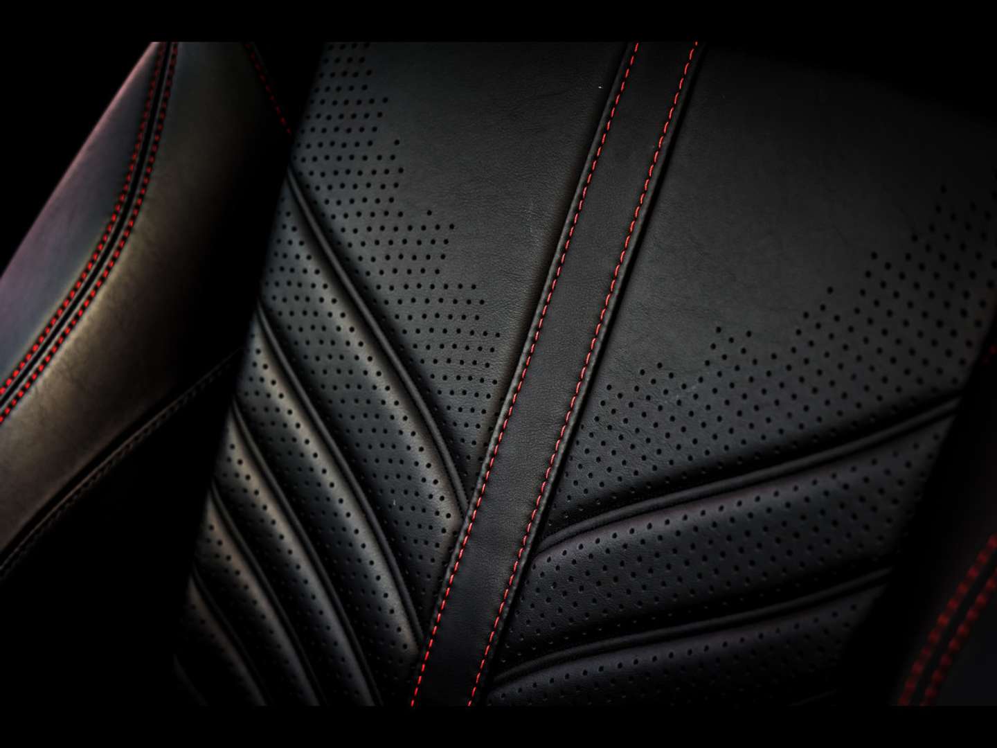 Aston Martin DBX 707 JET BLACK - 2025 - Joinsteer - #22