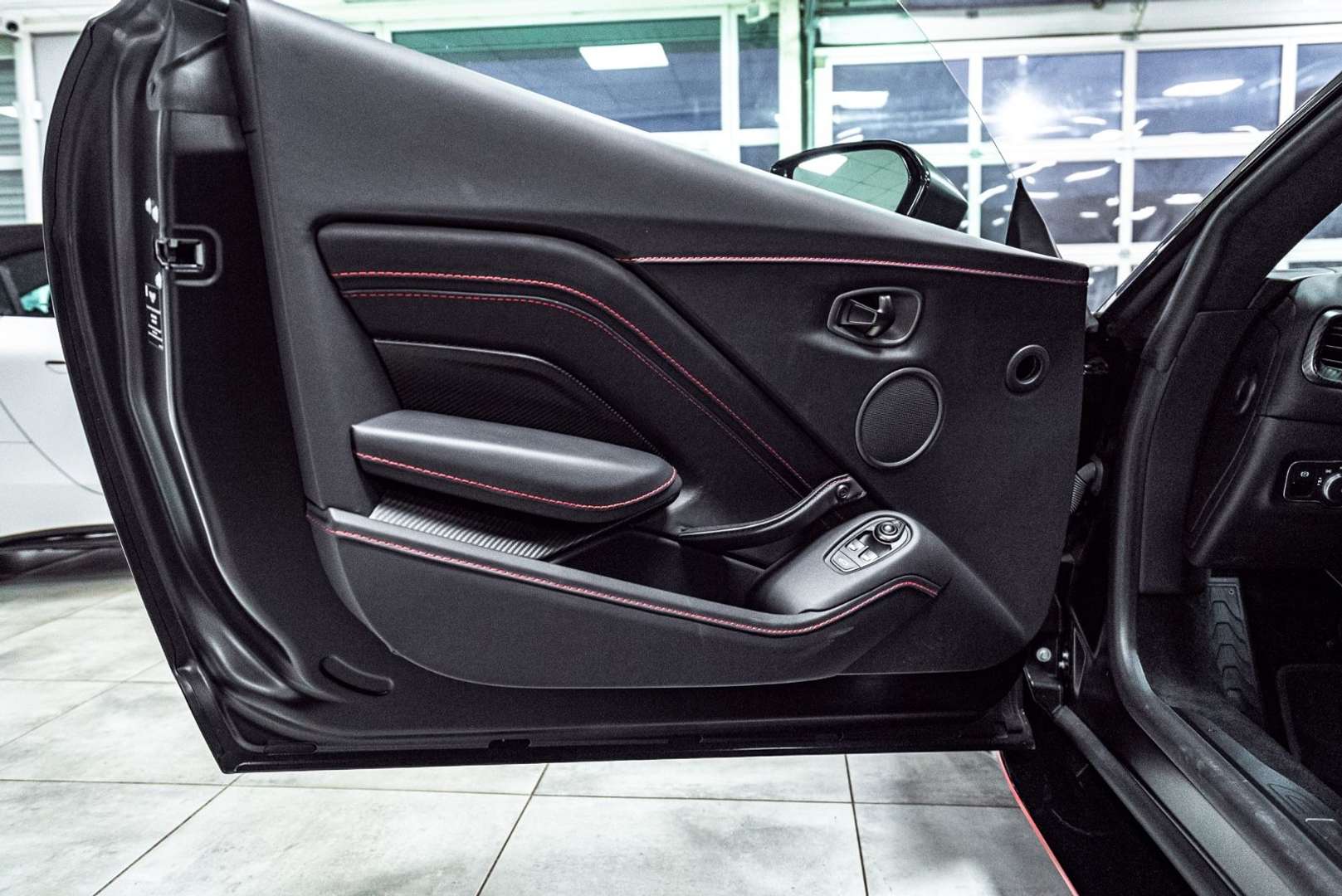 Aston Martin Vantage - 2022 - Joinsteer - #19