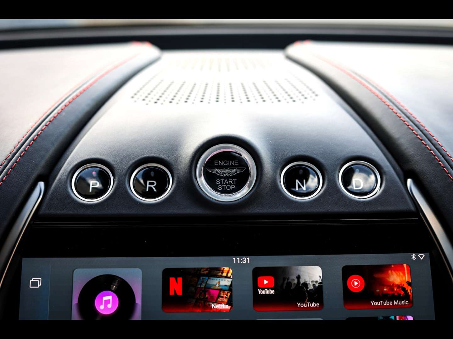 Aston Martin DBX 707 JET BLACK - 2025 - Joinsteer - #23