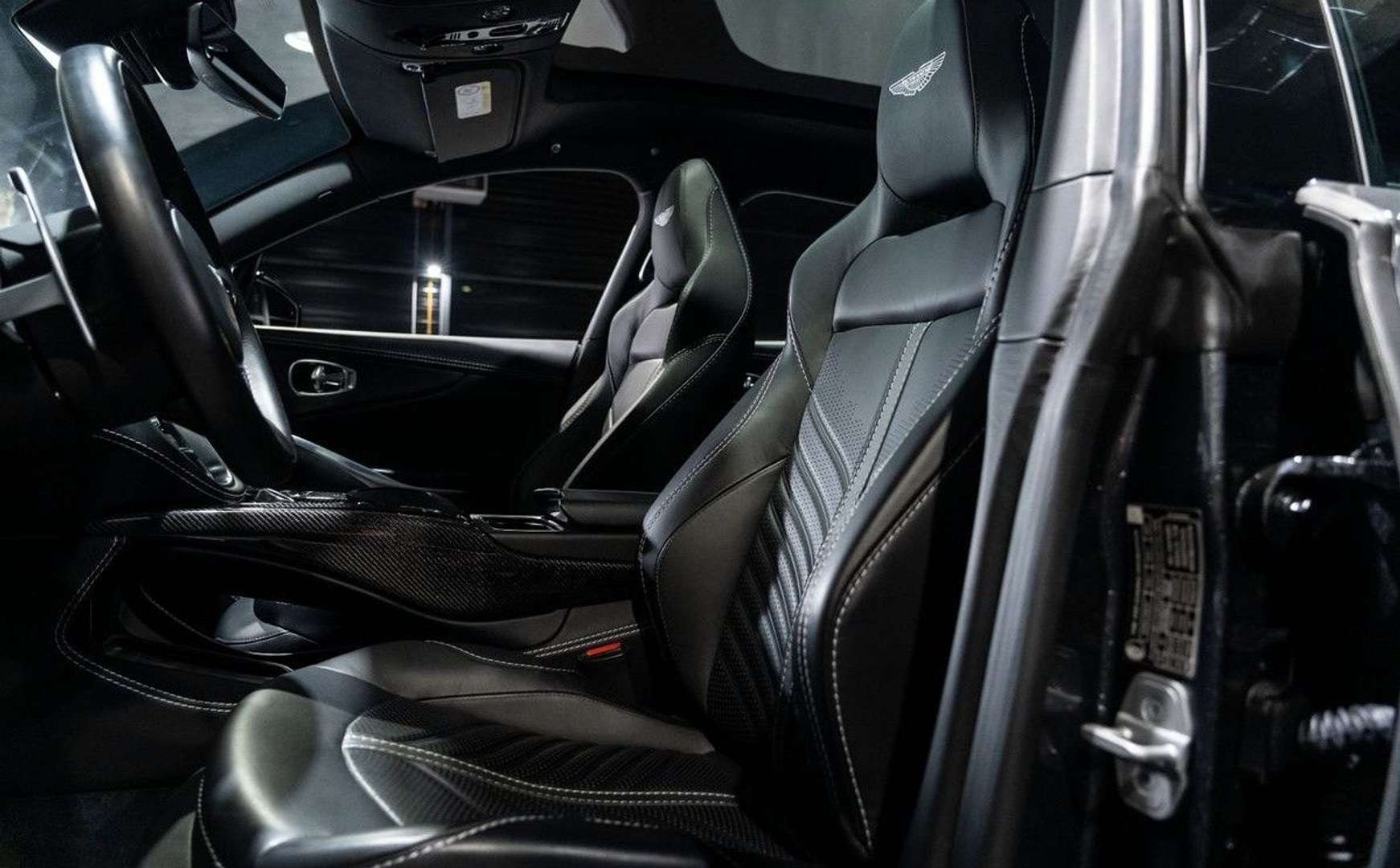 Aston Martin DBX 707 Black Pack - 2022 - Joinsteer - #12