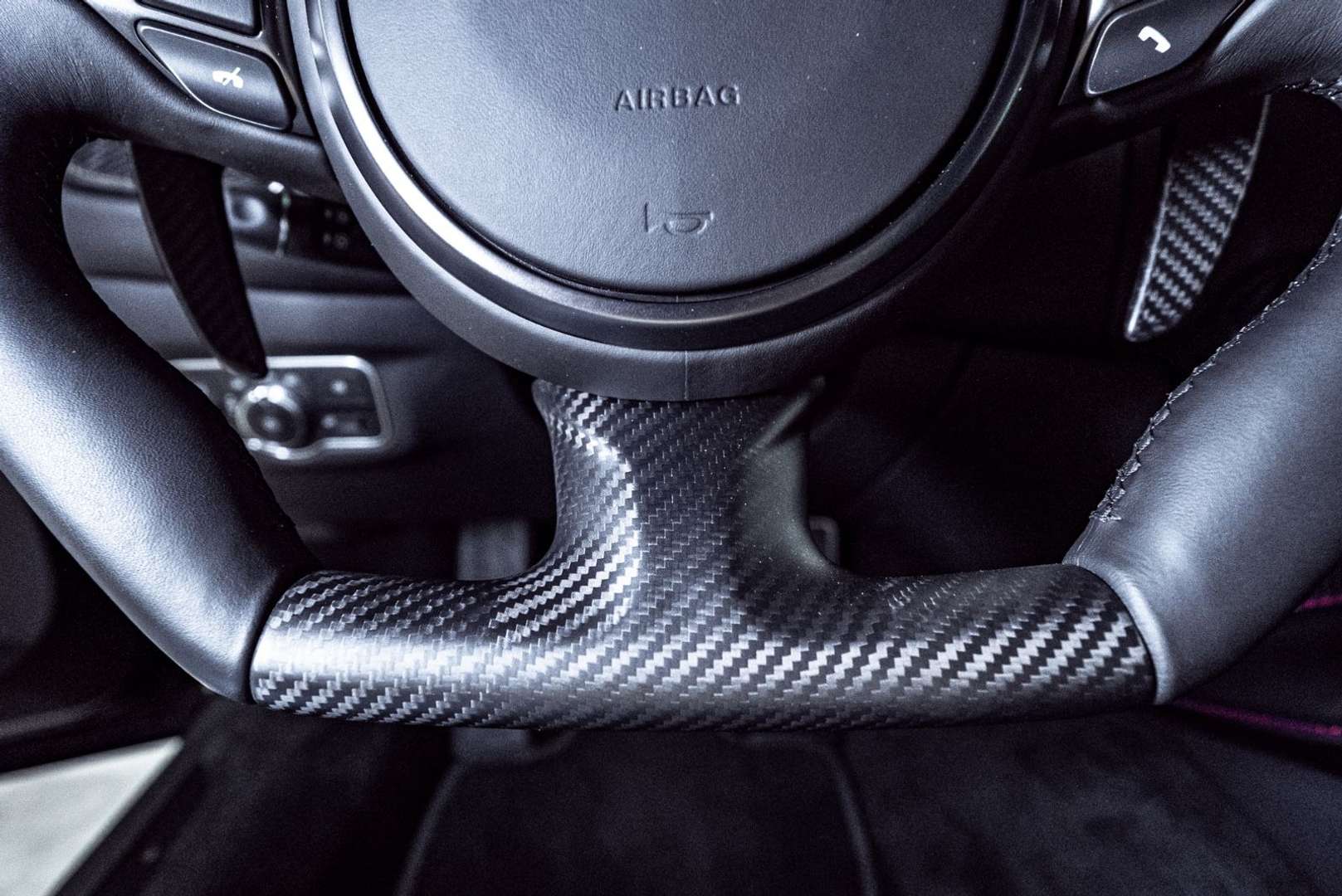 Aston Martin Vantage - 2022 - Joinsteer - #35