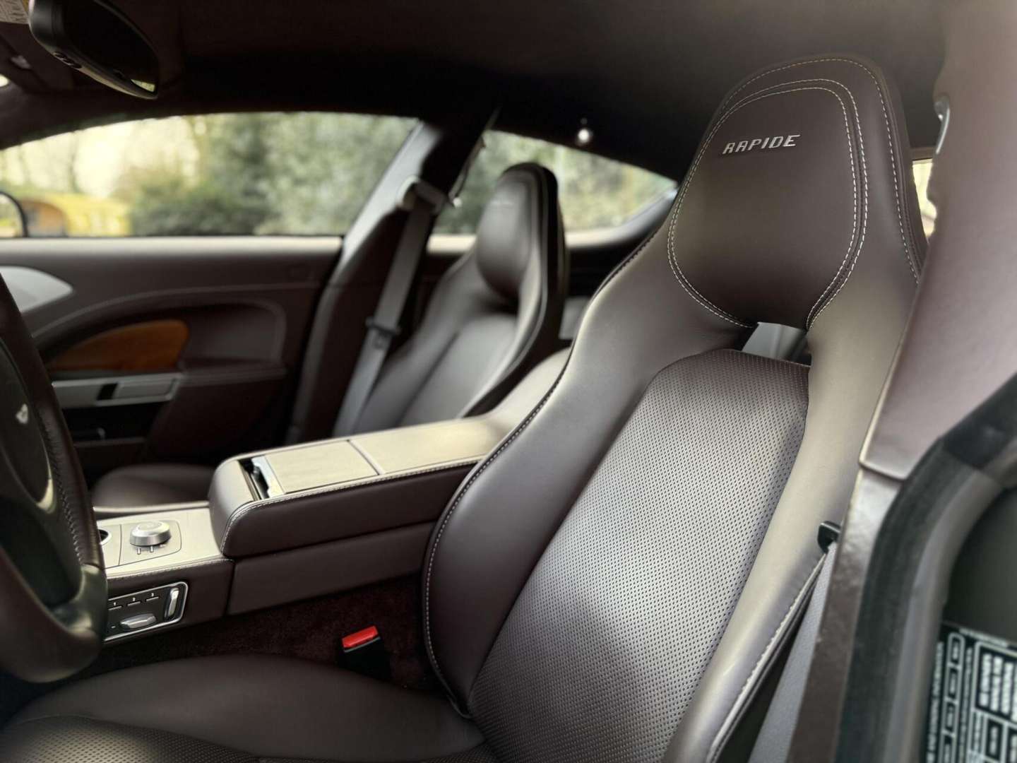 Aston Martin Rapide 6.0 V12 Luxe - 2011 - Joinsteer - #16