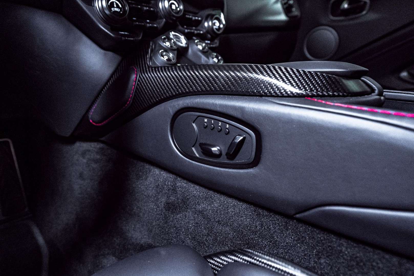 Aston Martin Vantage - 2022 - Joinsteer - #45