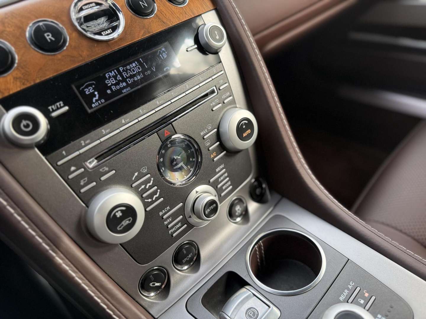 Aston Martin Rapide 6.0 V12 Luxe - 2011 - Joinsteer - #22