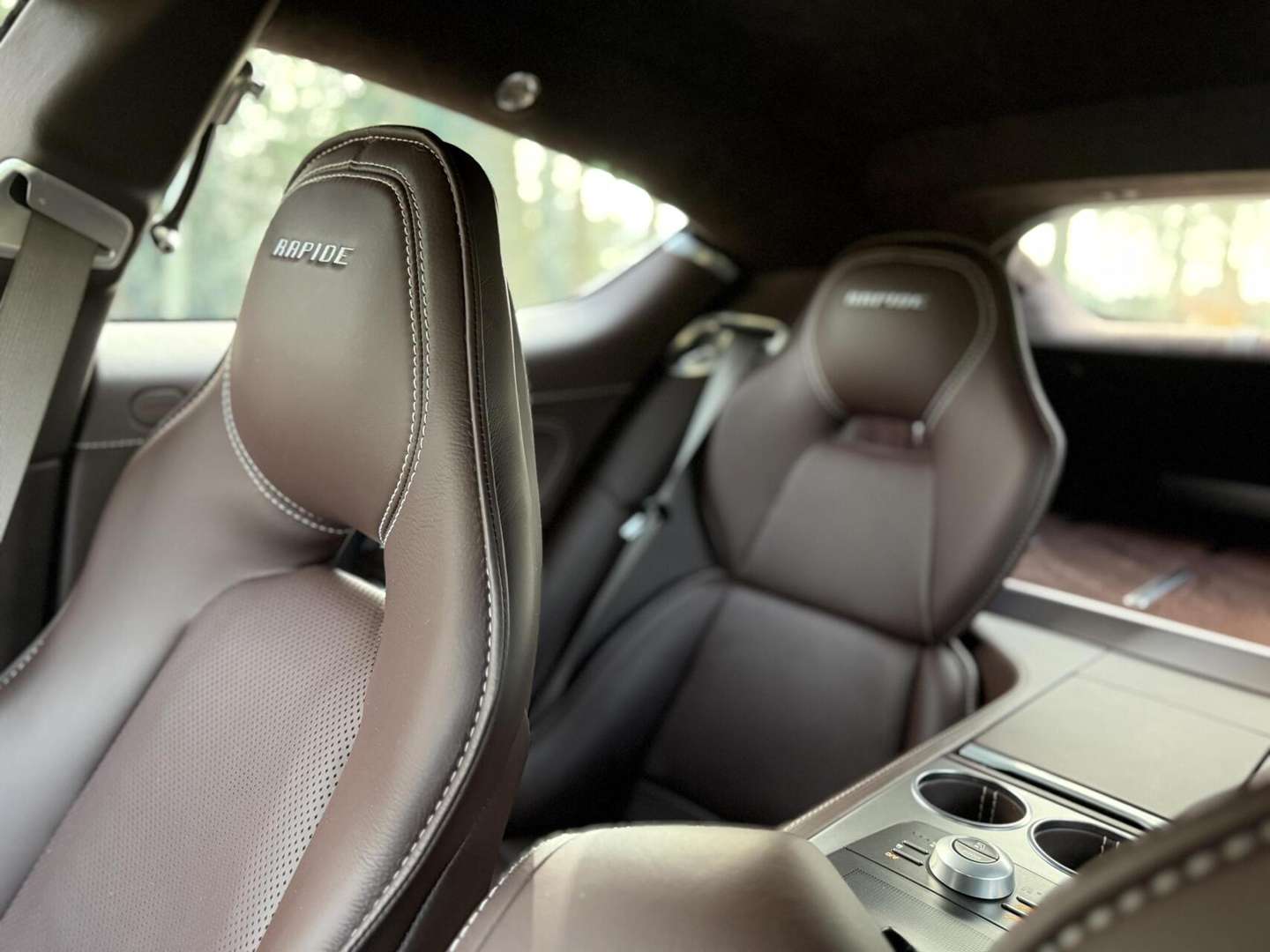 Aston Martin Rapide 6.0 V12 Luxe - 2011 - Joinsteer - #24