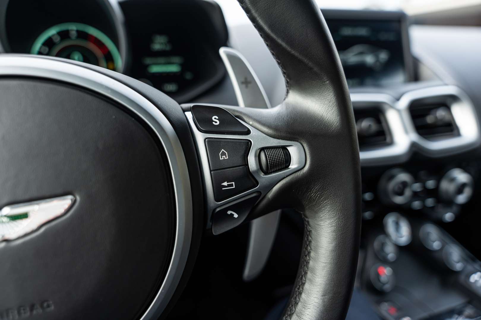 Aston Martin V8 - 2019 - Joinsteer - #24