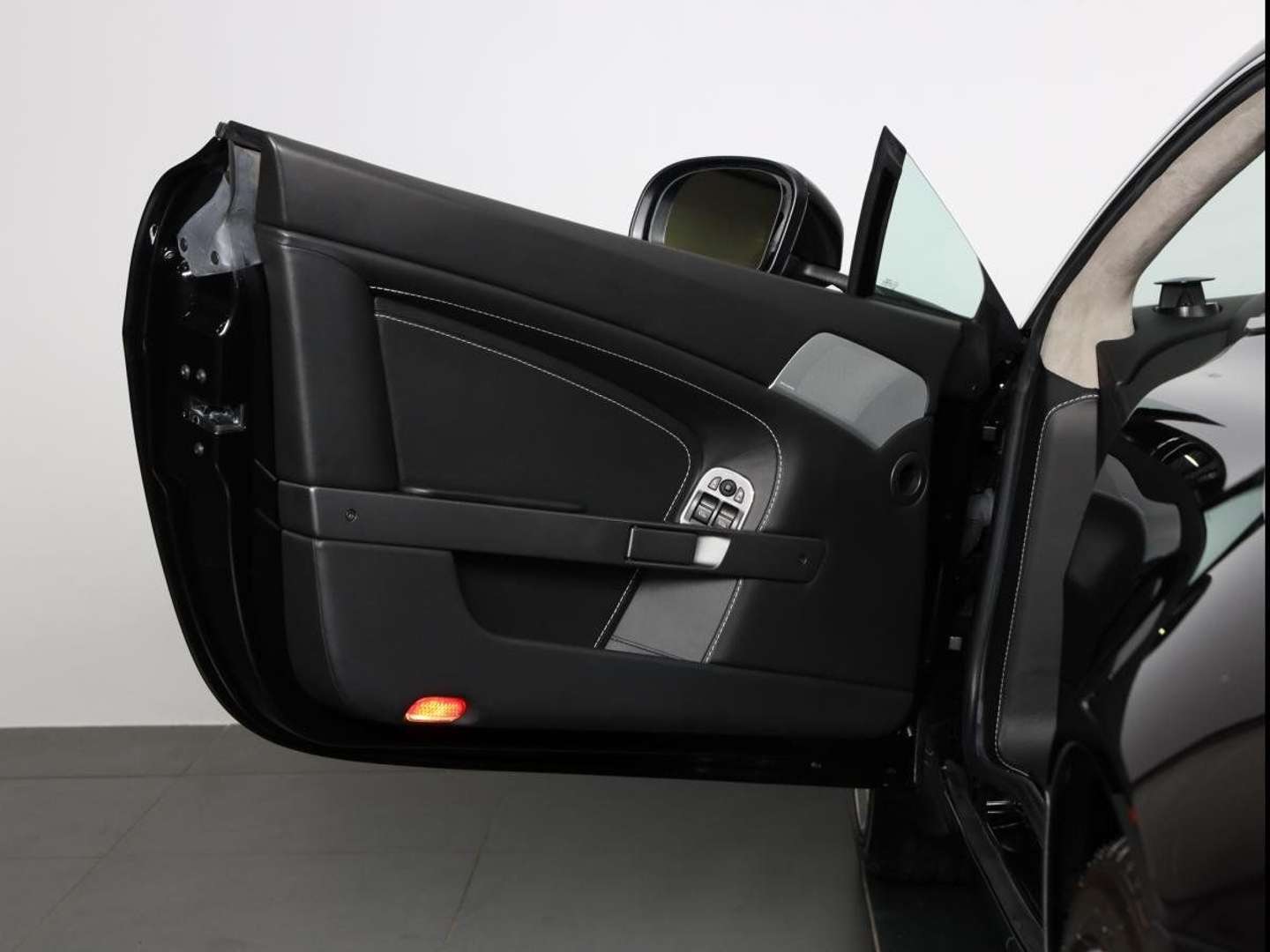 Aston Martin V8 4.7L - 2012 - Joinsteer - #39