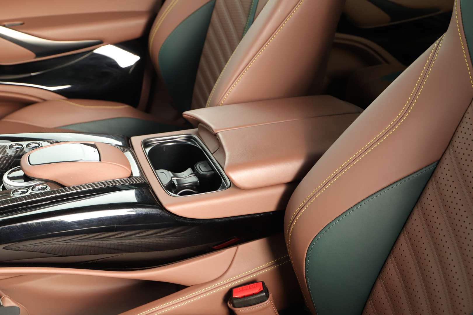 Aston Martin DBX 707 Leather - Q - 2024 - Joinsteer - #12