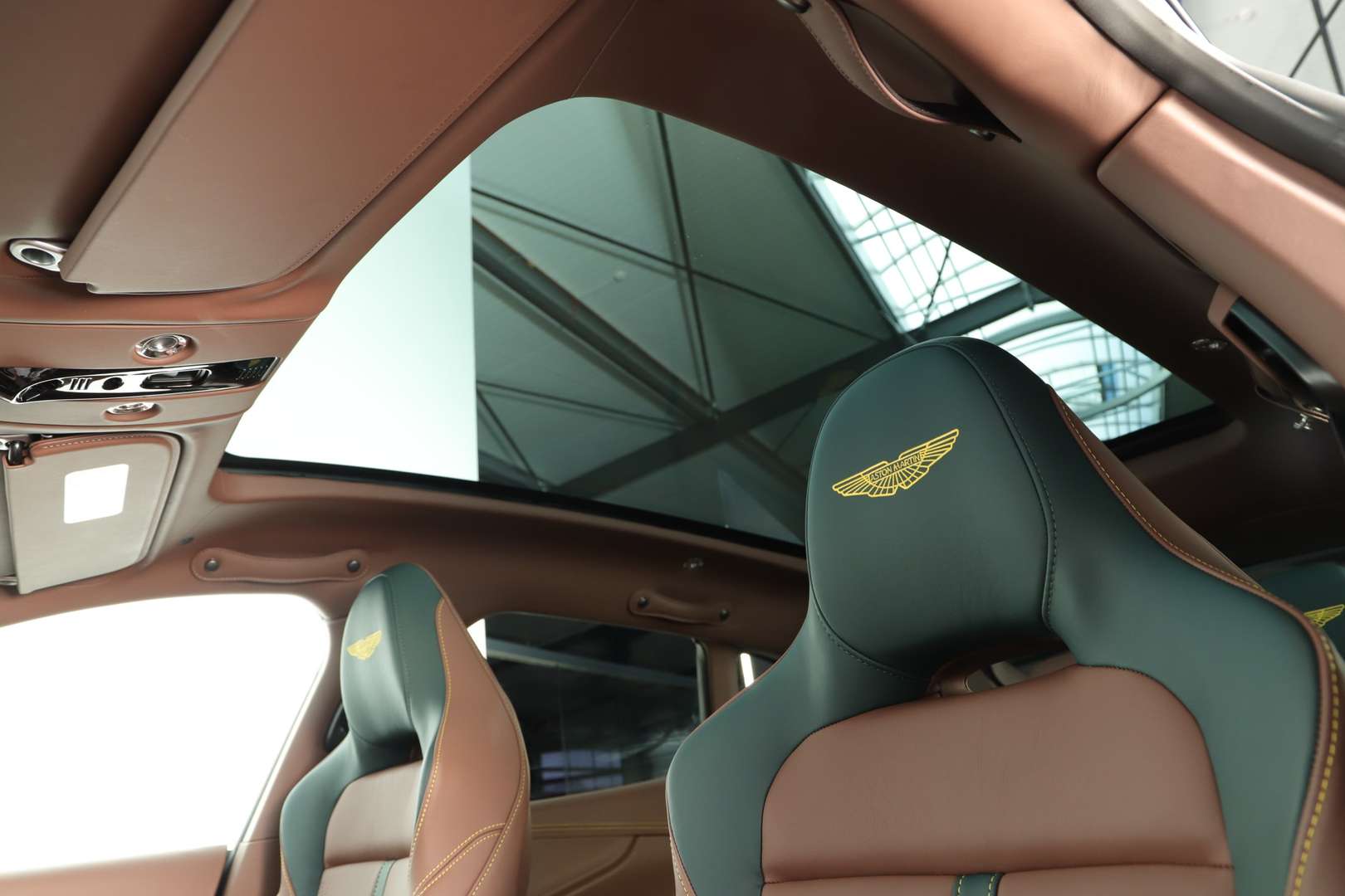 Aston Martin DBX 707 Leather - Q - 2024 - Joinsteer - #13