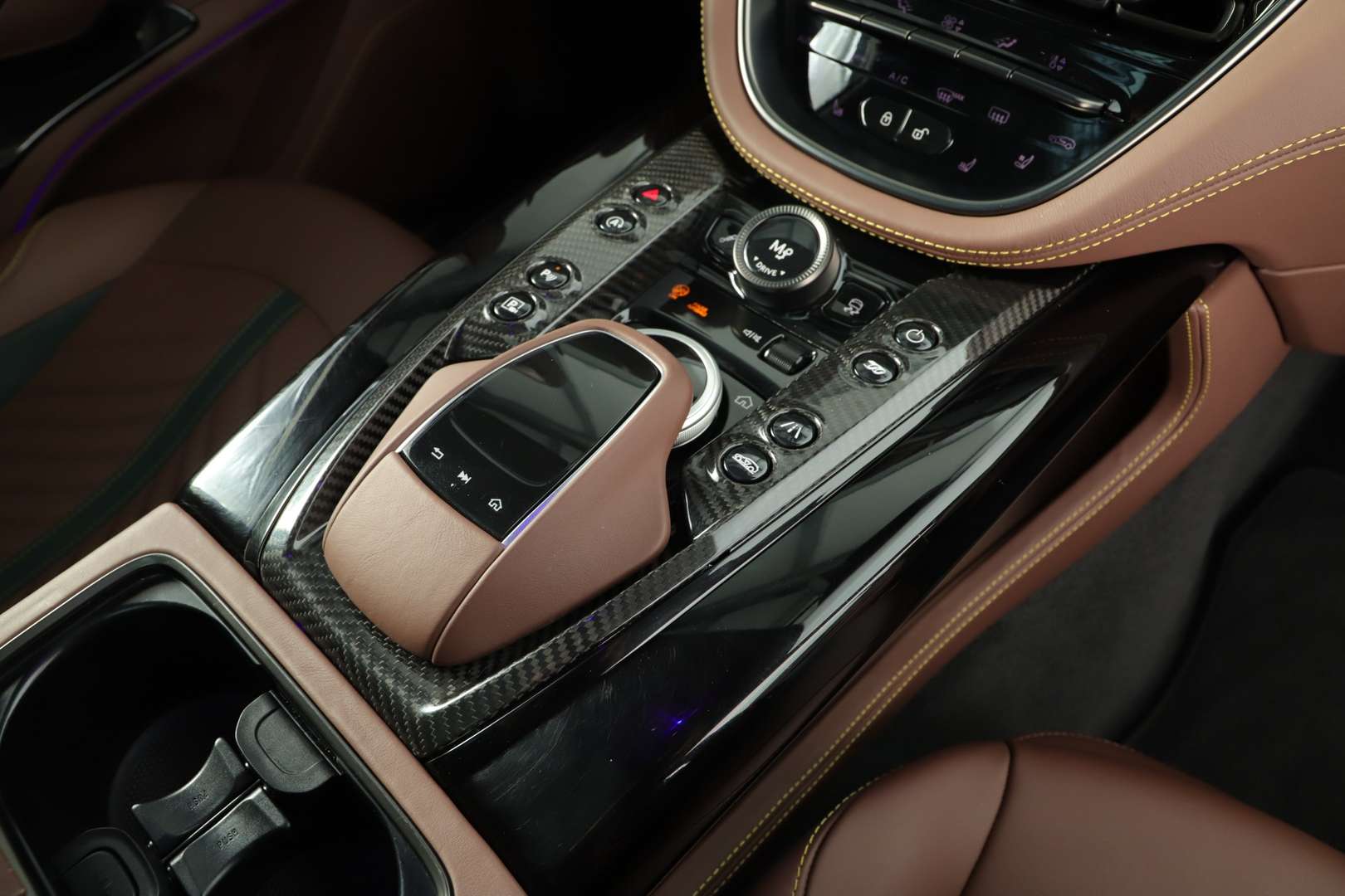 Aston Martin DBX 707 Leather - Q - 2024 - Joinsteer - #27
