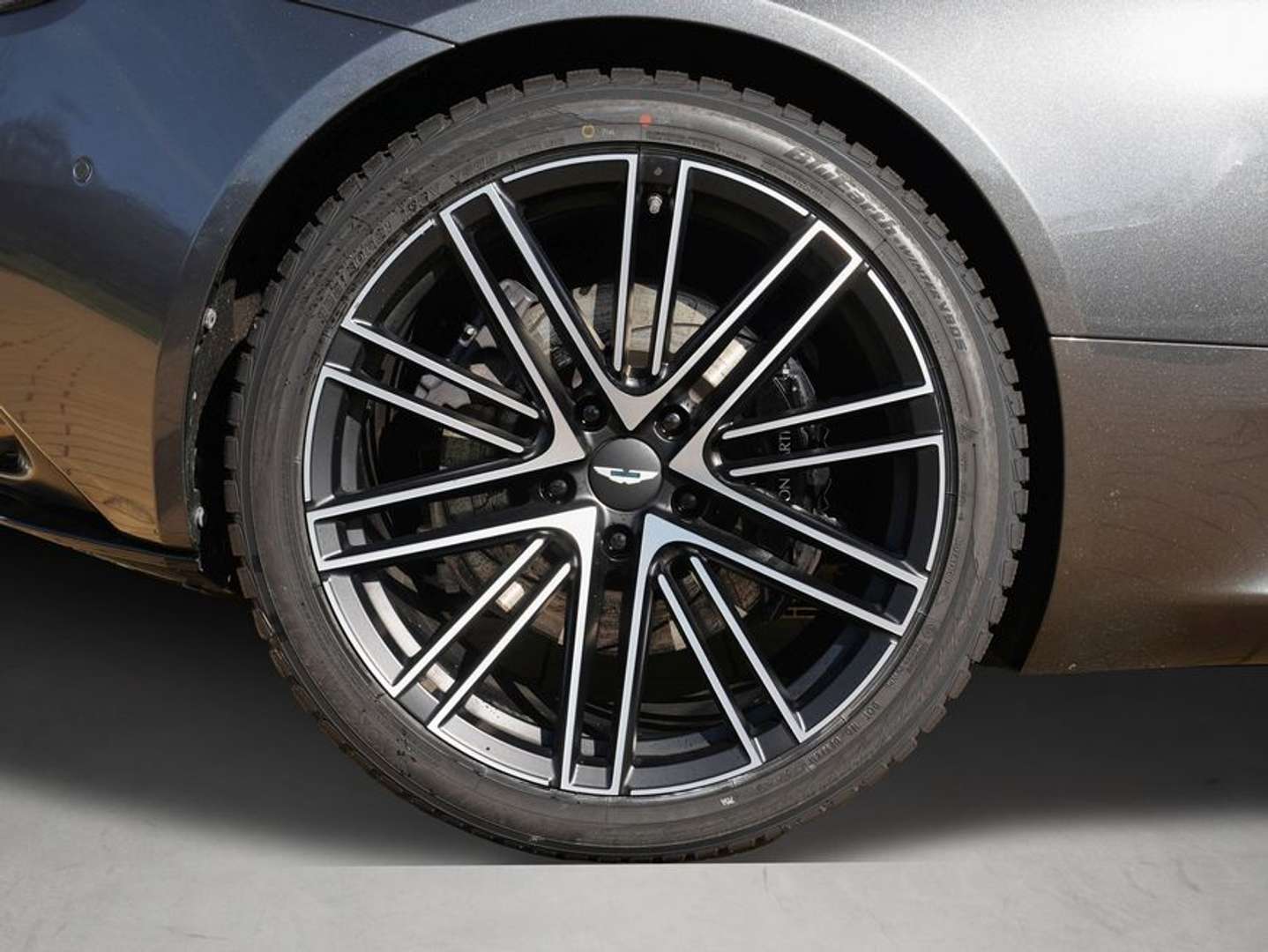 Aston Martin DB12 Volante - 2024 - Joinsteer - #3