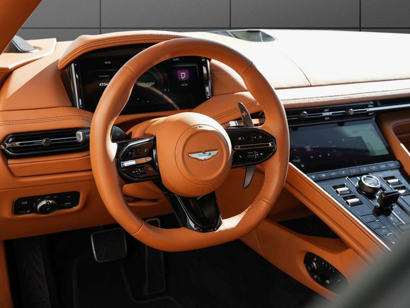 Aston Martin DB12 Volante - 2024 - Joinsteer - #4