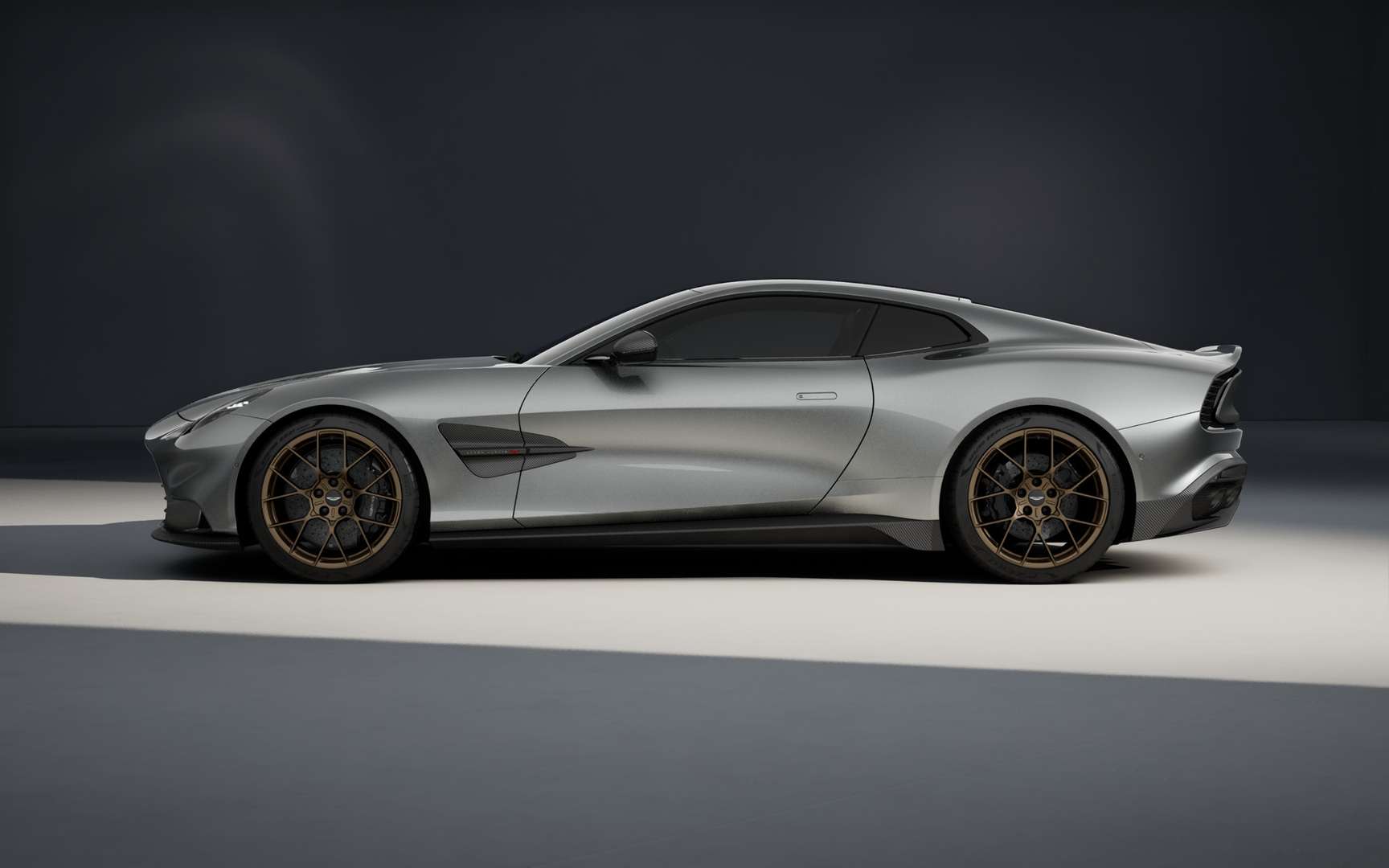 Aston Martin Vanquish 6.0 V12 Carbon - 2024 - Joinsteer - #2