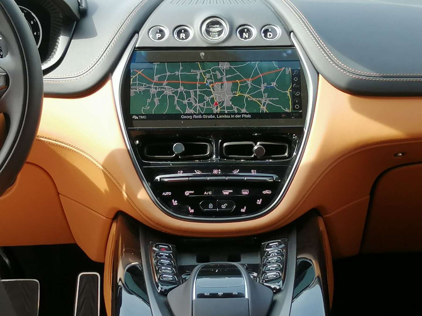 Aston Martin DBX Concours - 2022 - Joinsteer - #11