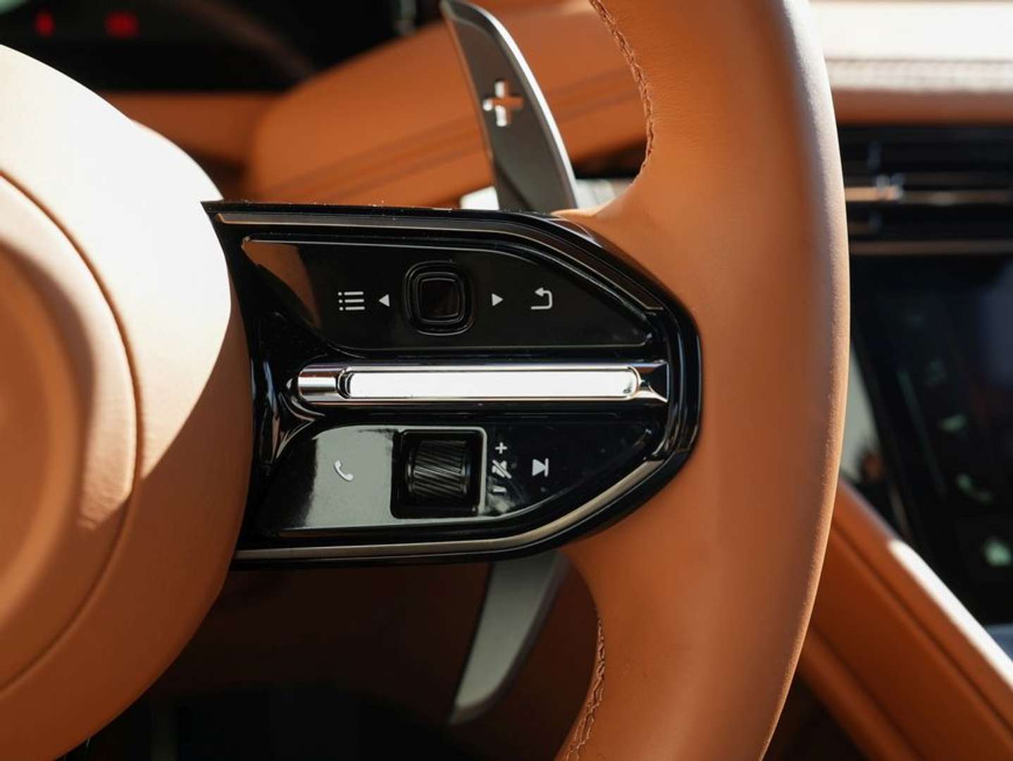 Aston Martin DB12 Volante - 2024 - Joinsteer - #24
